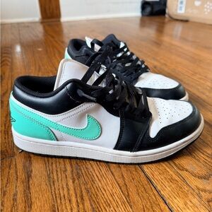 Nike Jordan Lows - black, white, mint